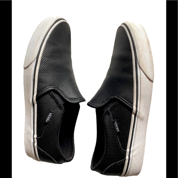 Vans Classic Slip-On Perf Leather Sneaker - Picture 6 of 10